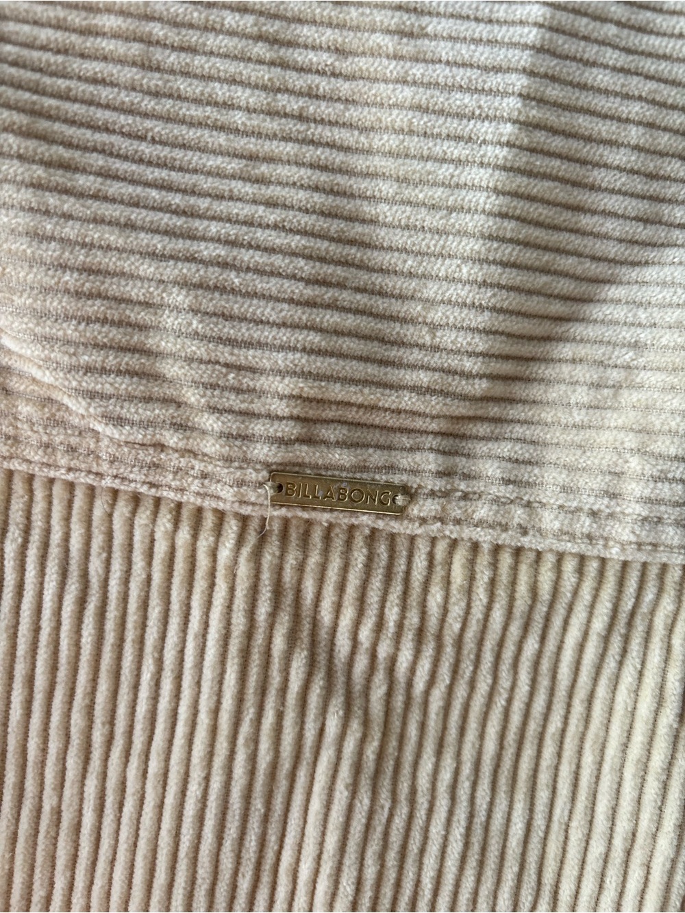 Billabong Butter Yellow Corduroy Button Shirt Women Medium Oversized Skate Soft - Picture 8 of 14